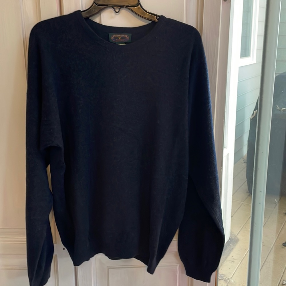 Men’s like new cashmere sweater